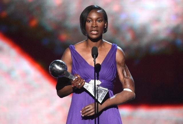Wounded female warrior accepts ESPY in the spirit of Pat Tillman