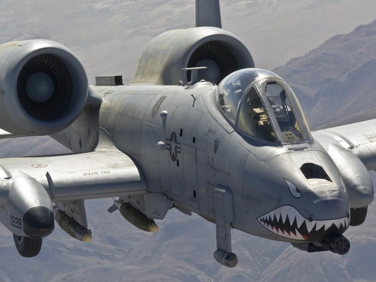 A-10s blast ISIS as Syrian ceasefire takes effect