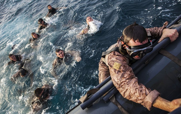 17 photos that show that the military’s water-survival training is no joke