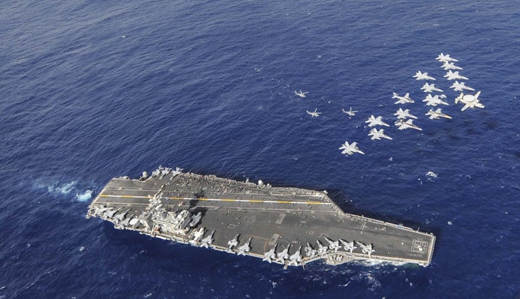 21 photos that show the might and majesty of US aircraft carriers