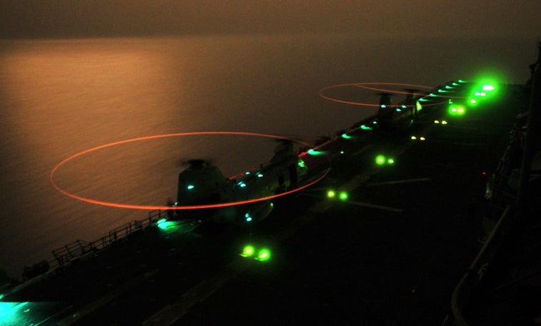17 surreal photos of the US Navy at night