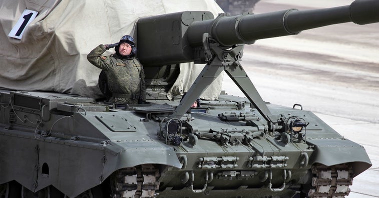 This Russian mobile Howitzer is a beast
