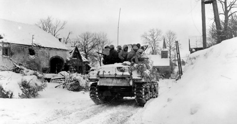 These soldiers built 3 tanks in a night to face the entire Nazi ‘bulge’