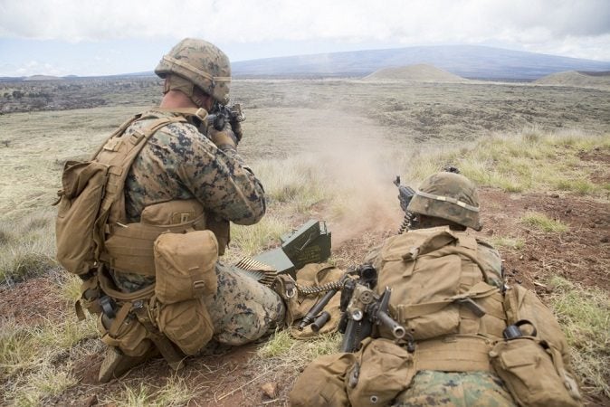 6 differences between machine gunners and riflemen