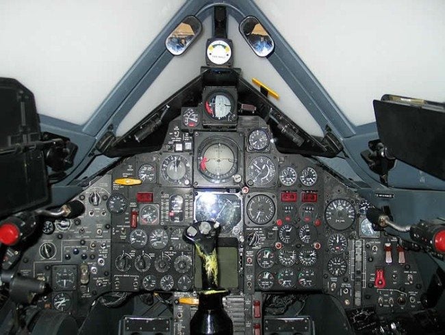 11 Photos that show why the SR-71 ‘Blackbird’ was all kinds of amazing