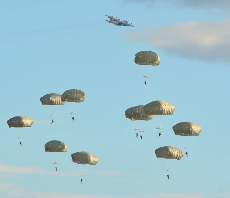 The 9 most patriotic photos taken by the US military this week