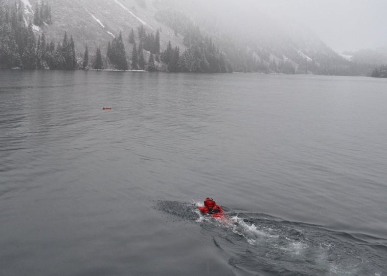 21 Jaw-dropping photos of the US Coast Guard in Alaska