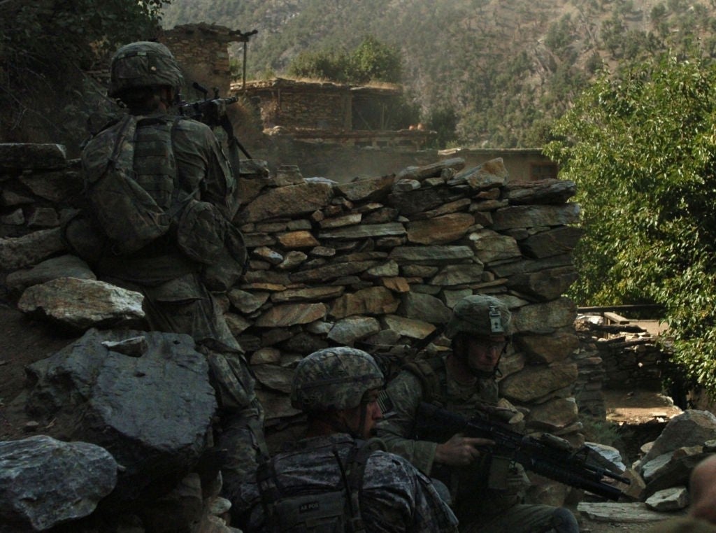 Soldiers in Korengal valley