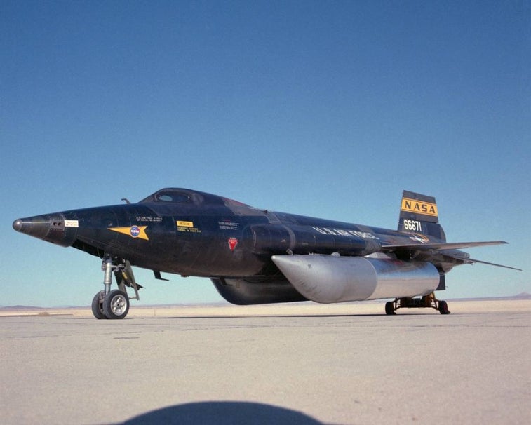 The 9 fastest piloted planes in the world