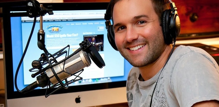 How an Army vet podcaster pulls in over $2 million by chatting with ‘vetpreneurs’