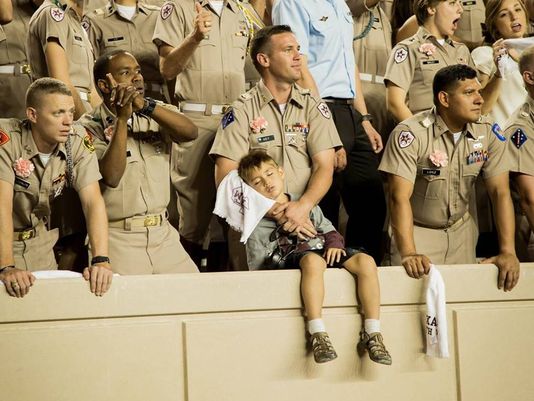 The inspiring story behind this viral photo of Texas A&M cadets