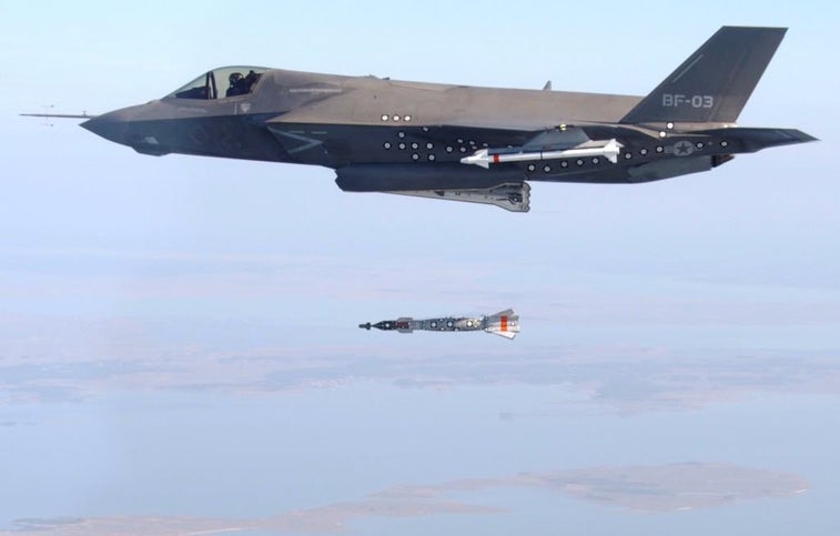 F-35 trains with A-10s, F-15s & Navy SEALs