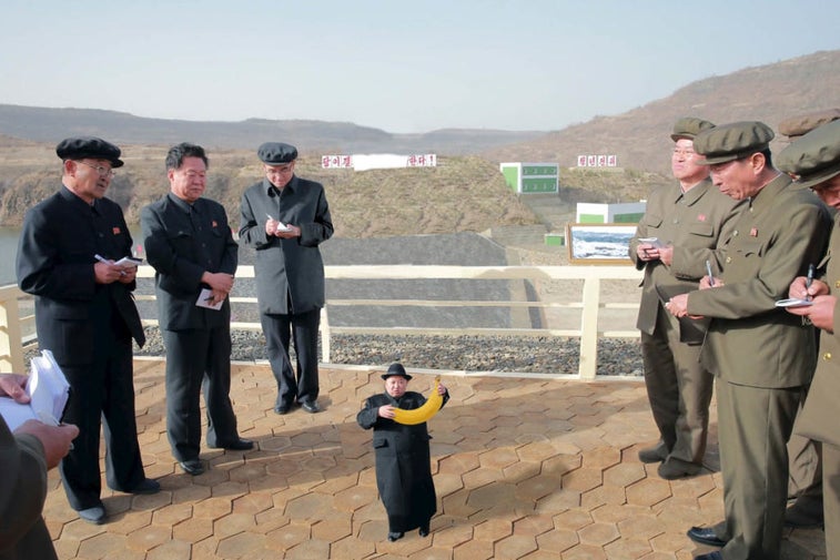 Kim Jong Un takes weird photo, internet has a field day