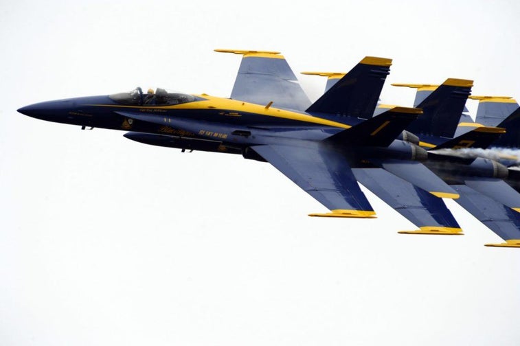 A US Navy Blue Angels jet has crashed in Tennessee