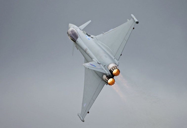 This is who wins in a dogfight between the French Rafale and the Eurofighter