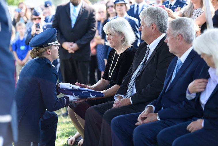 Female WWII pilot finally laid to rest at Arlington National Cemetery