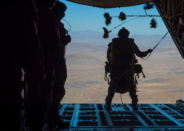 These 14 photos vividly show how the military rescues downed aircrew