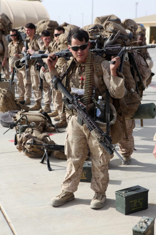 18 of the greatest photos of Marines fighting America’s wars