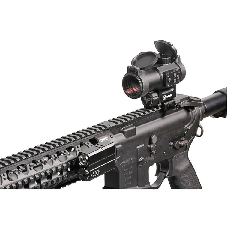 Will this AR-15 weapon light live up to all the hype?