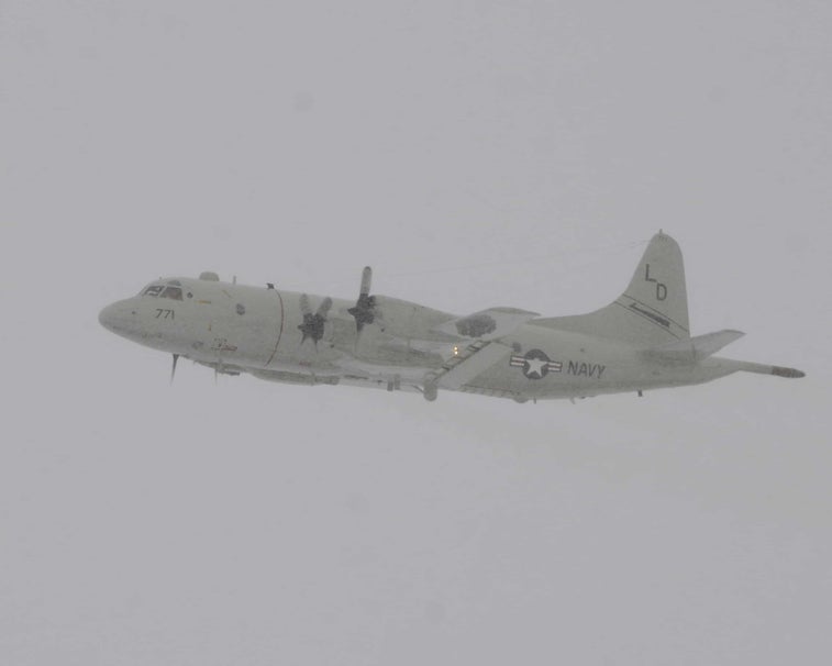 Chinese play chicken with a US P-3 Orion over South China Sea