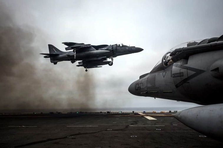 This is how the AV-8 Harrier won dogfights by stopping in midair