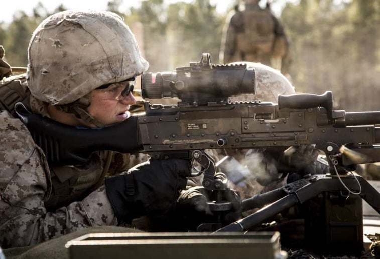 17 photos that show how high schoolers are turned into badass Marine infantrymen