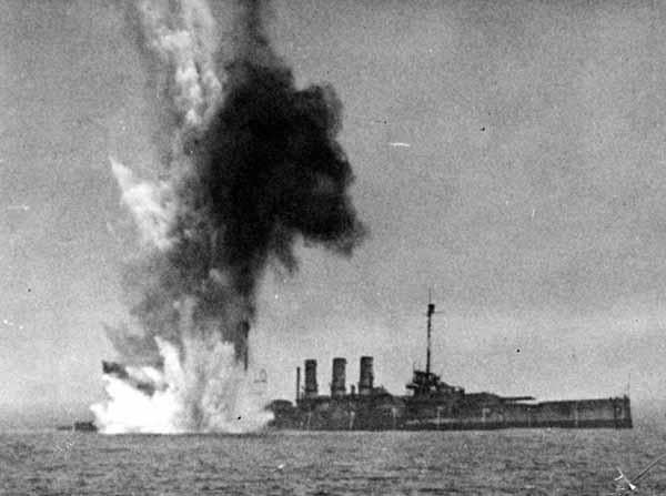 A bomb narrowly missing a battleship. Billy Mitchell believed it was possible