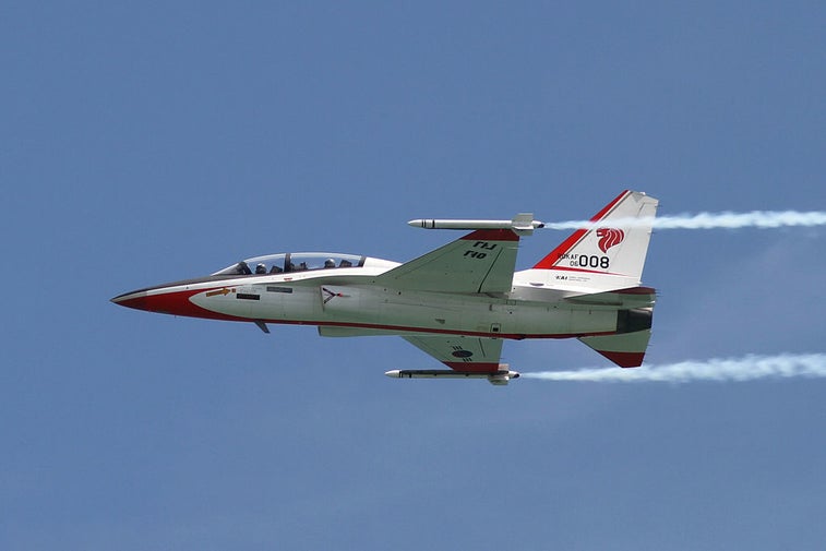 Here is a 360 degree view of Lockheed’s T-50A in flight