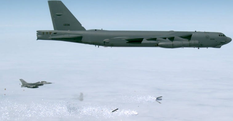How the B-52 drops paper bombs