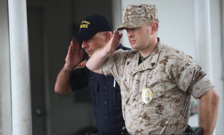 7 times enlisted troops don’t want to salute