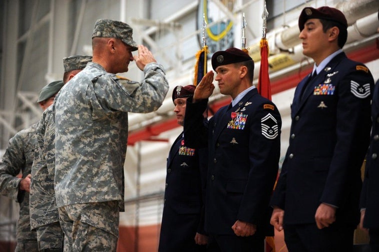 7 times enlisted troops don’t want to salute