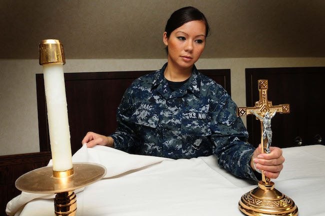 chaplain jobs in the military