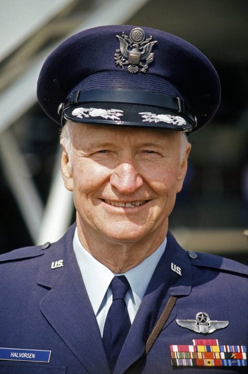 The Air Force’s ‘candy bomber’ dropped sweets to kids without authorization