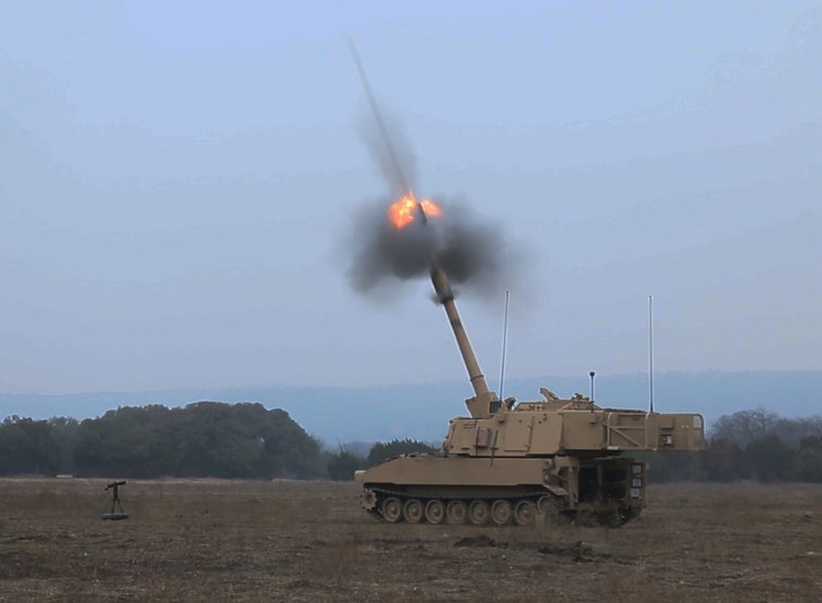 The Army’s new artillery destroys targets without GPS