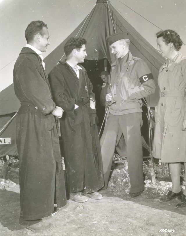 Check out these amazing uncovered photos of the great Ernie Pyle