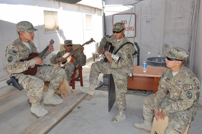 5 reasons why the deployment guitarist is so phenomenal