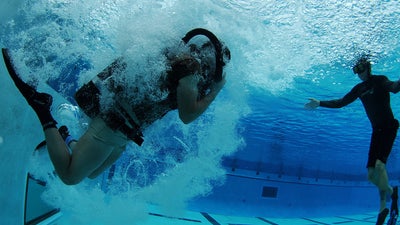 How Navy SEALs swim for miles without getting tired