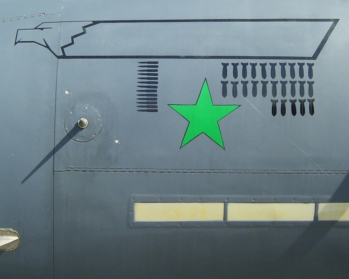 The awesome reason some Air Force fighters have green stars