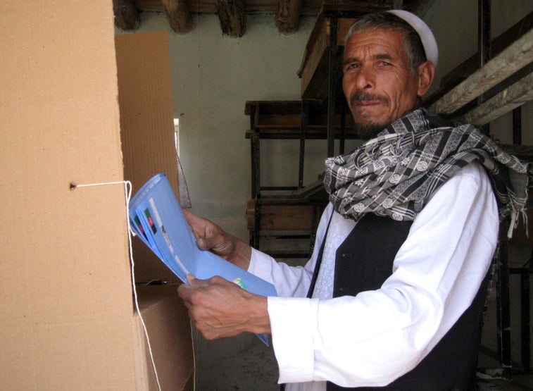 Afghan leaders say voter turnout rejected the Taliban