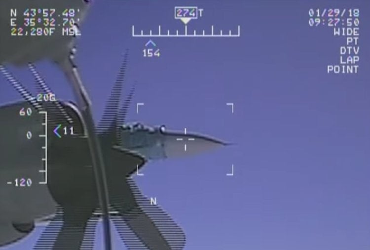 17 Russian jets buzzed and threatened a British destroyer