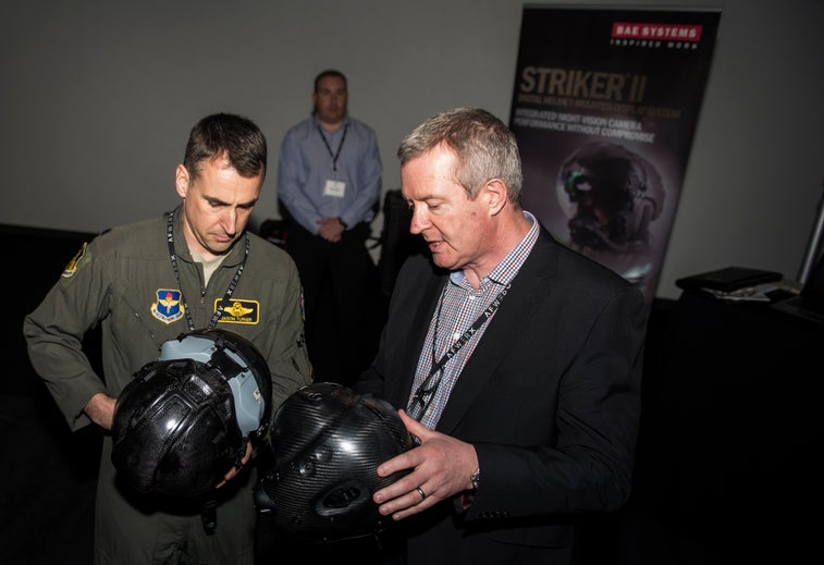 Air Force wants new, high-tech helmets for flight crews