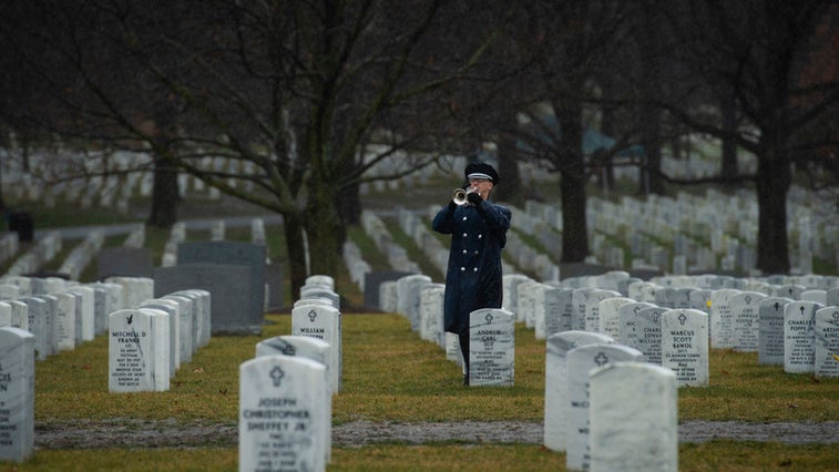 Special Tactics combat controller laid to rest at Arlington