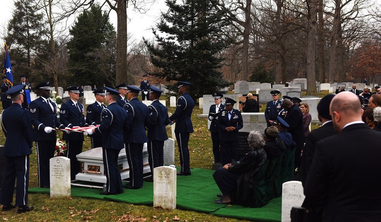 Beautiful Arlington photos of a barrier-breaker’s funeral