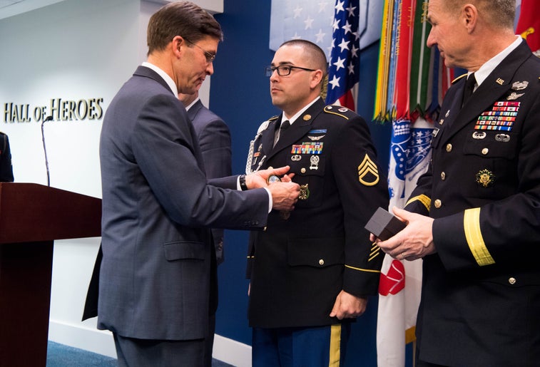 Army Secretary tells recruiters ‘failure is not an option’