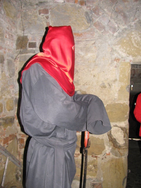 medieval executioner wardrobe