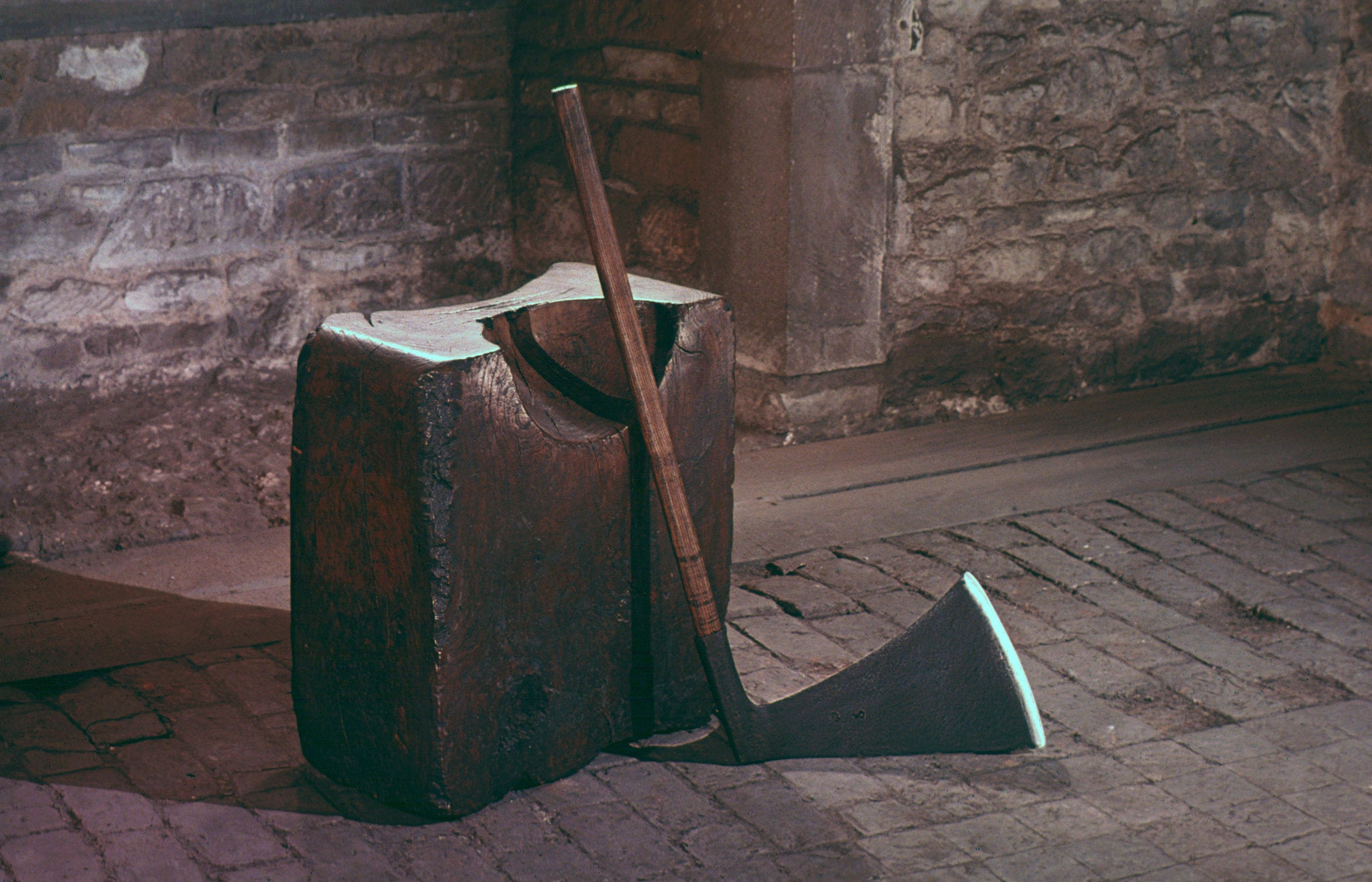 medieval executioner axe