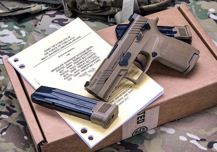 Army Military Police receive new Sig Sauer M17 and M18 pistols