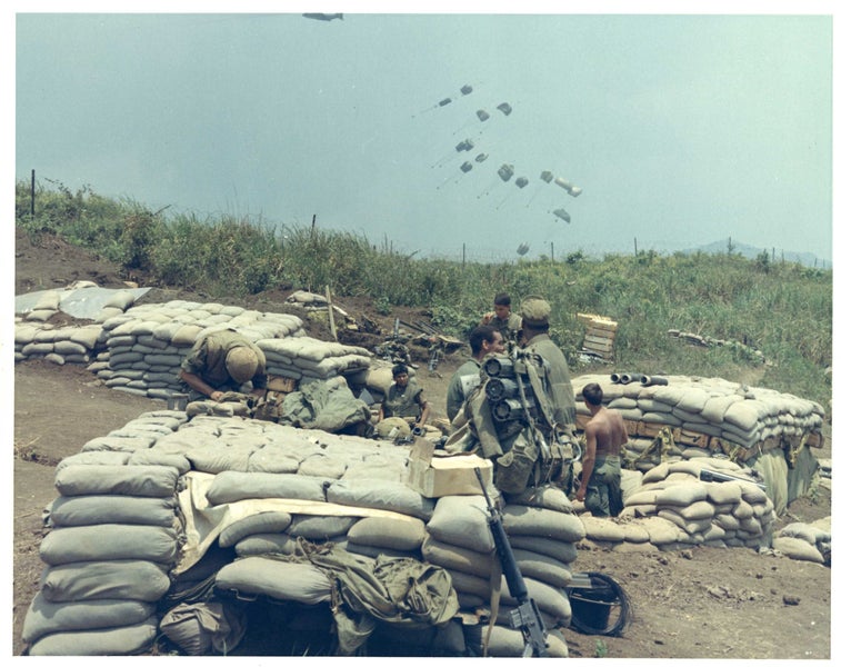 12 rarely seen photos from the Vietnam War