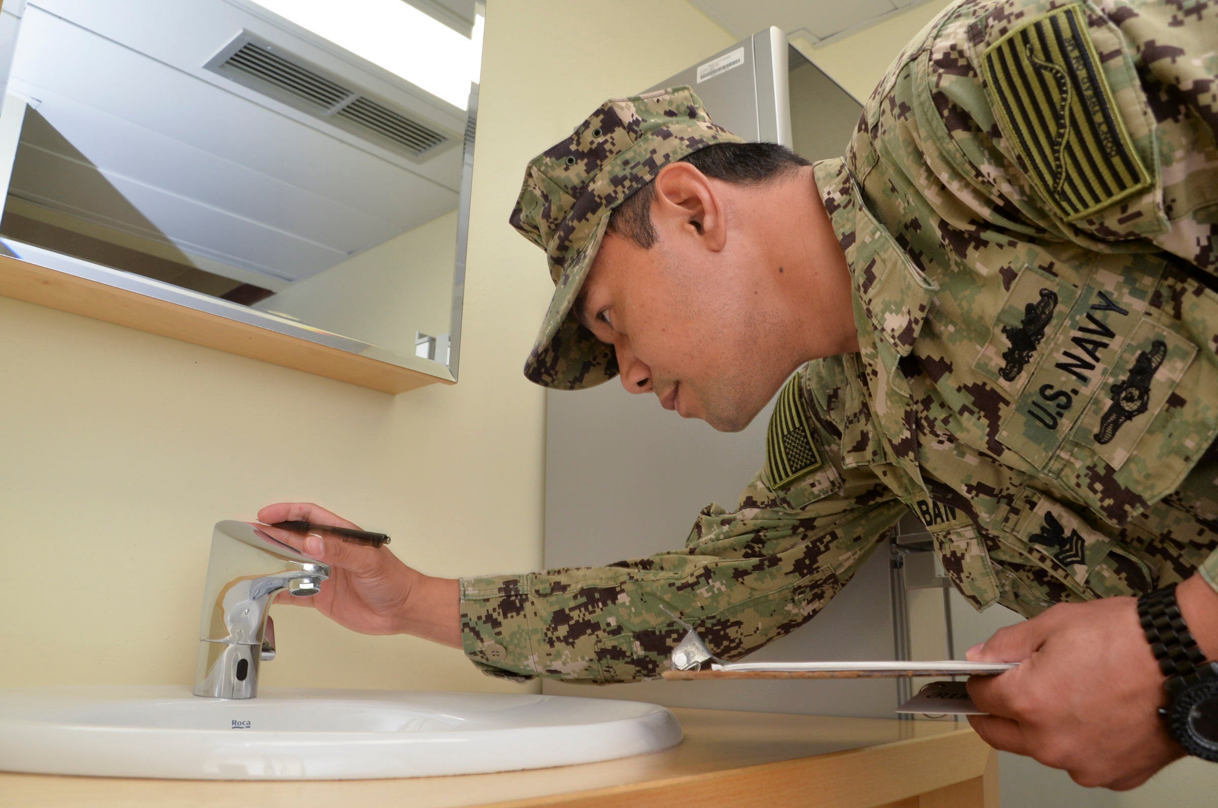 7 pranks that can only be done in the military