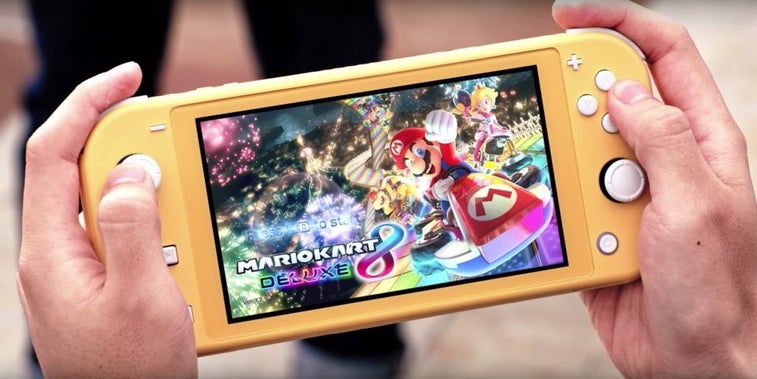 Here’s how the new Nintendo Switch Lite stacks up against the old Switch
